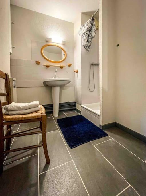 Petite Perle, A 2 Pas De La Gare Et Du Centre Appartement