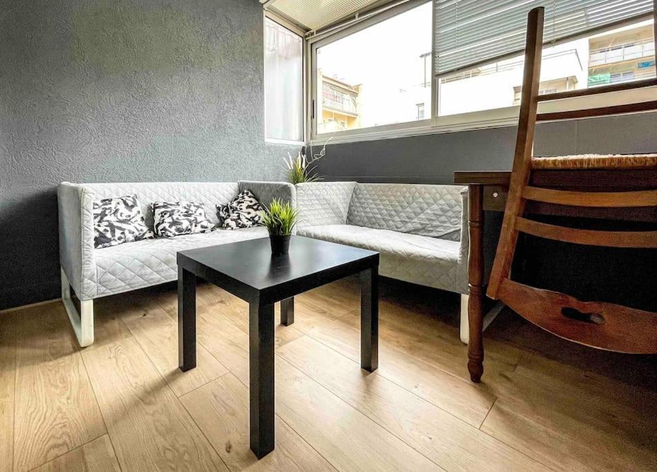 Petite Perle, A 2 Pas De La Gare Et Du Centre Sète